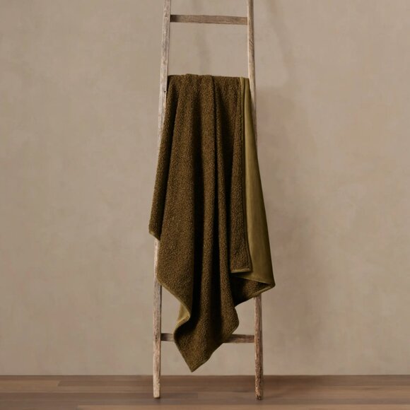 Arhaus Other - Arhaus Faux Fur Sherpa Throw